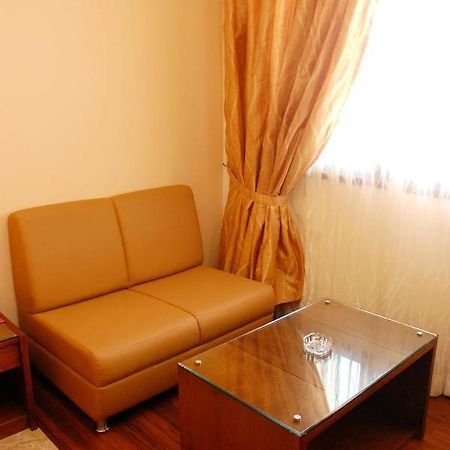 Hotel Deepa Comforts Mangalore Luaran gambar